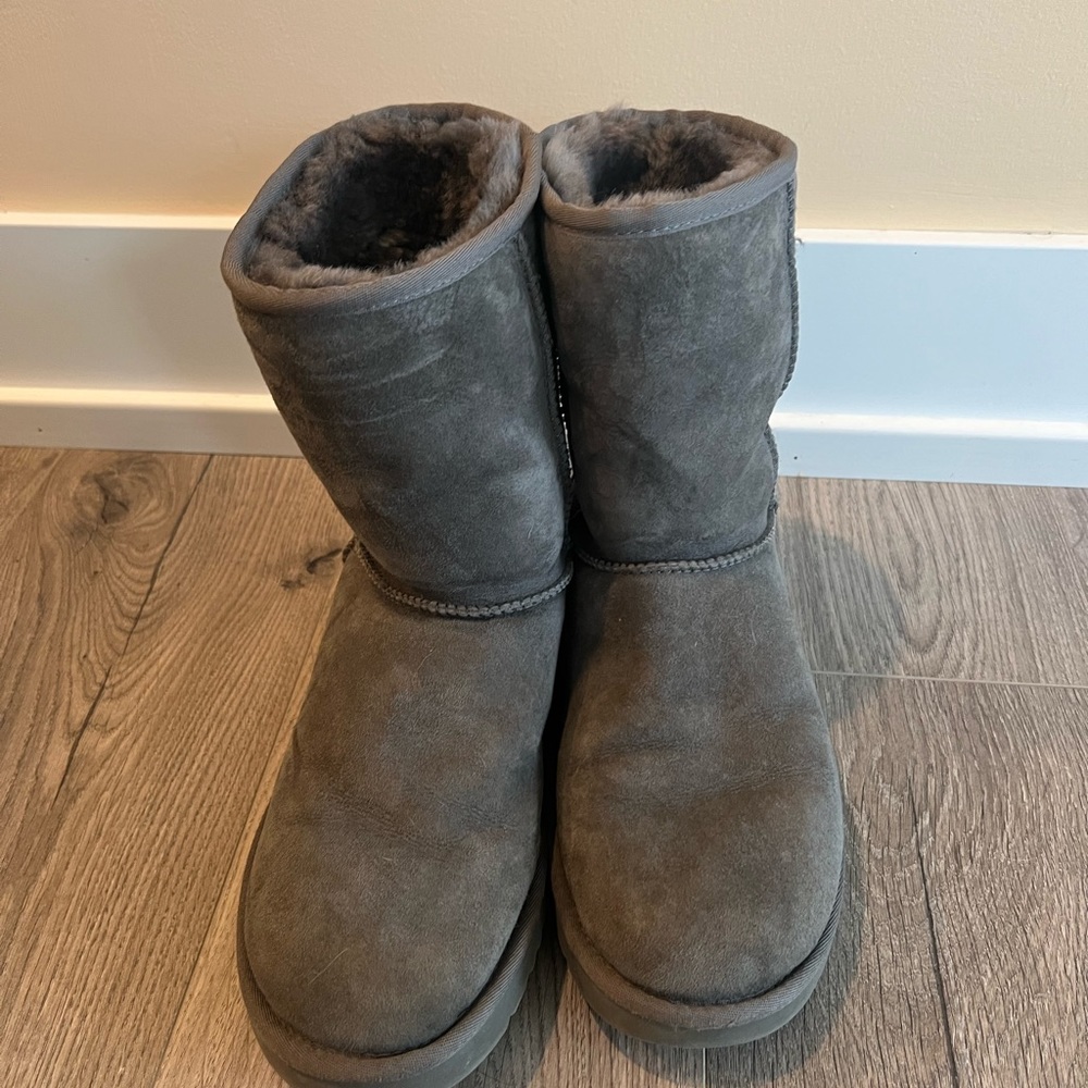 Lightly worn grey UGGS. Size 10 women.